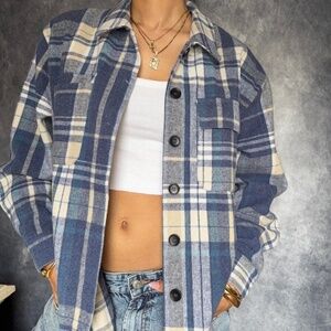 Blue and white cream plaid button-up jacket shirt sz M